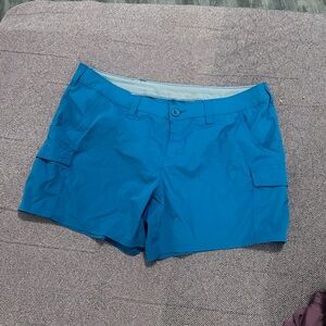 World Wide Sportsman Women’s Cargo Shorts Size 14 Teal Fishing Travel